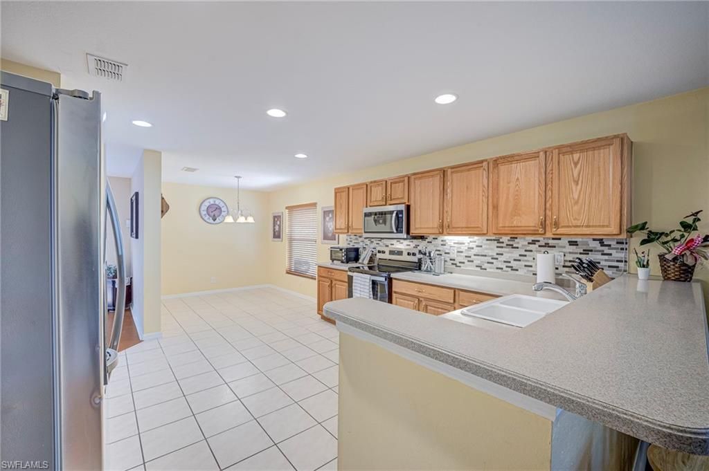 8889 Fawn Ridge Dr, Fort Myers, FL 33912 Photo