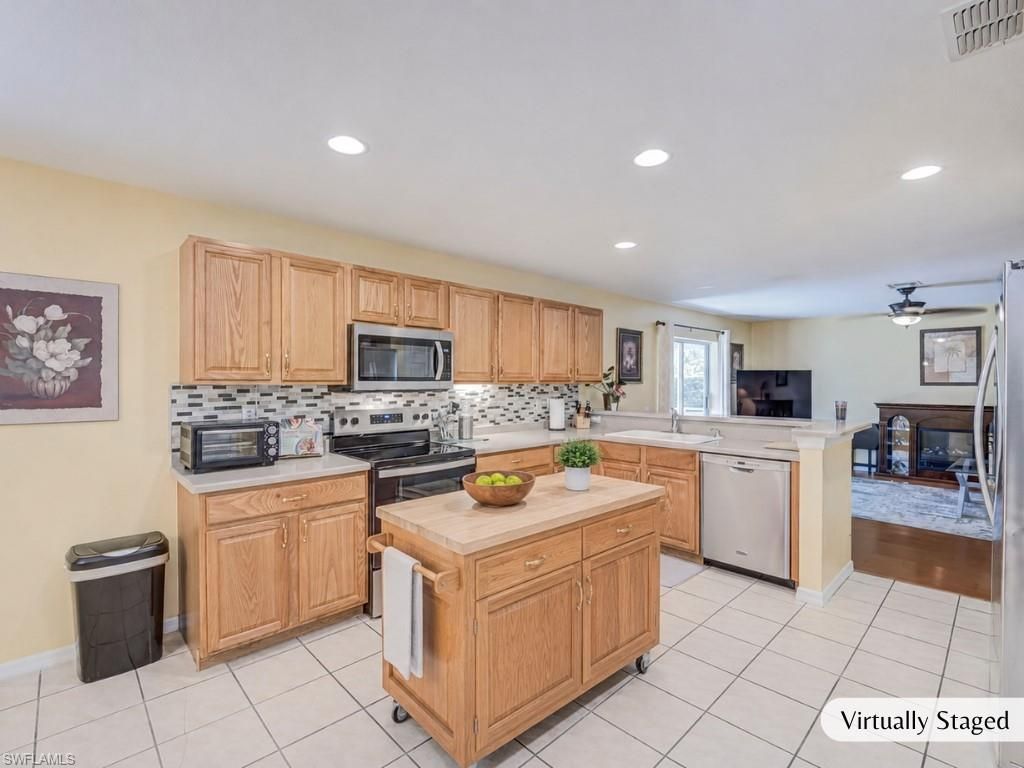 8889 Fawn Ridge Dr, Fort Myers, FL 33912 Photo