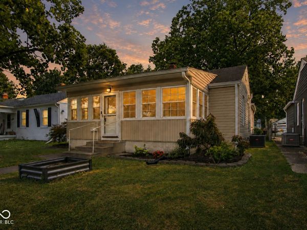 137 N 4th Avenue , Beech Grove, IN 46107