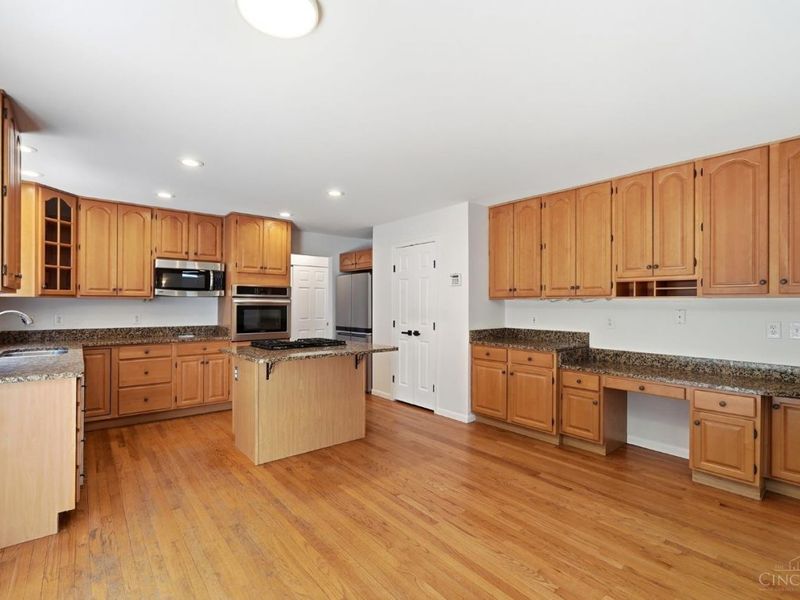 797 Dorgene Lane, Union Twp, OH 45244 Photo 8
