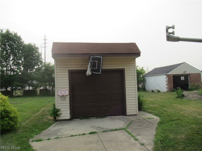 59 Sector Drive, Bedford, OH 44146 Photo 3