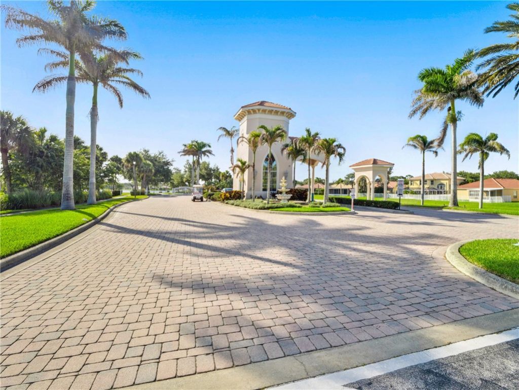 5648 Spanish River Road, Fort Pierce, FL 34951 Photo