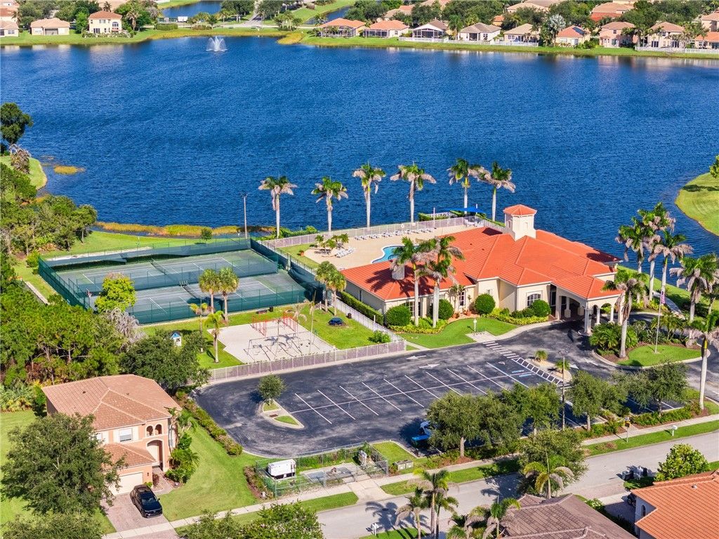 5648 Spanish River Road, Fort Pierce, FL 34951 Photo