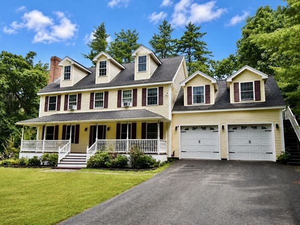 5 White Birch Dr, West Brookfield, MA 01585