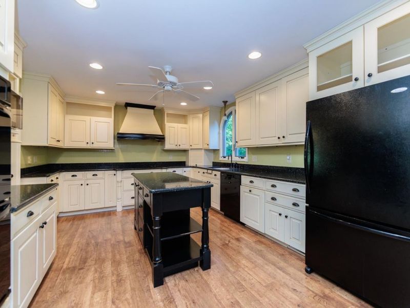 7588 Rice Road, Amherst, OH 44001 Photo 14