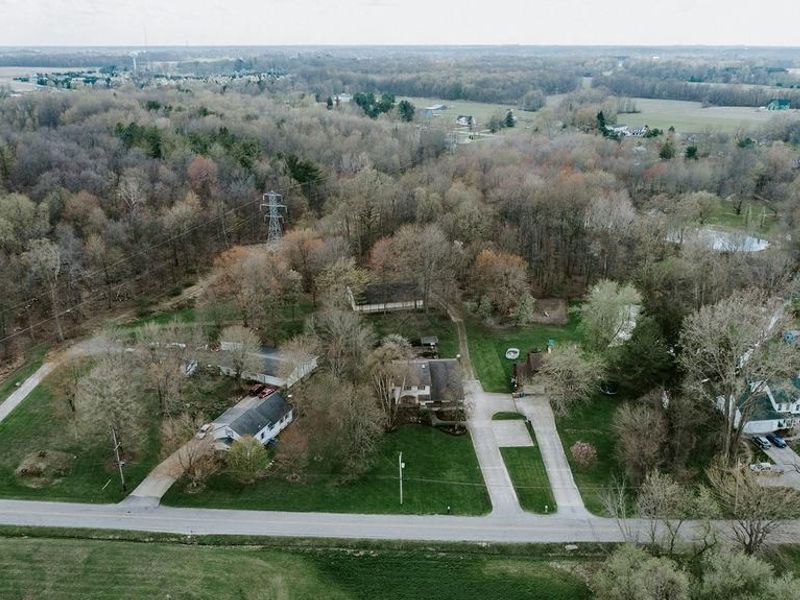 7588 Rice Road, Amherst, OH 44001 Photo 3