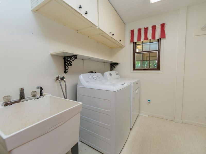 7588 Rice Road, Amherst, OH 44001 Photo 9