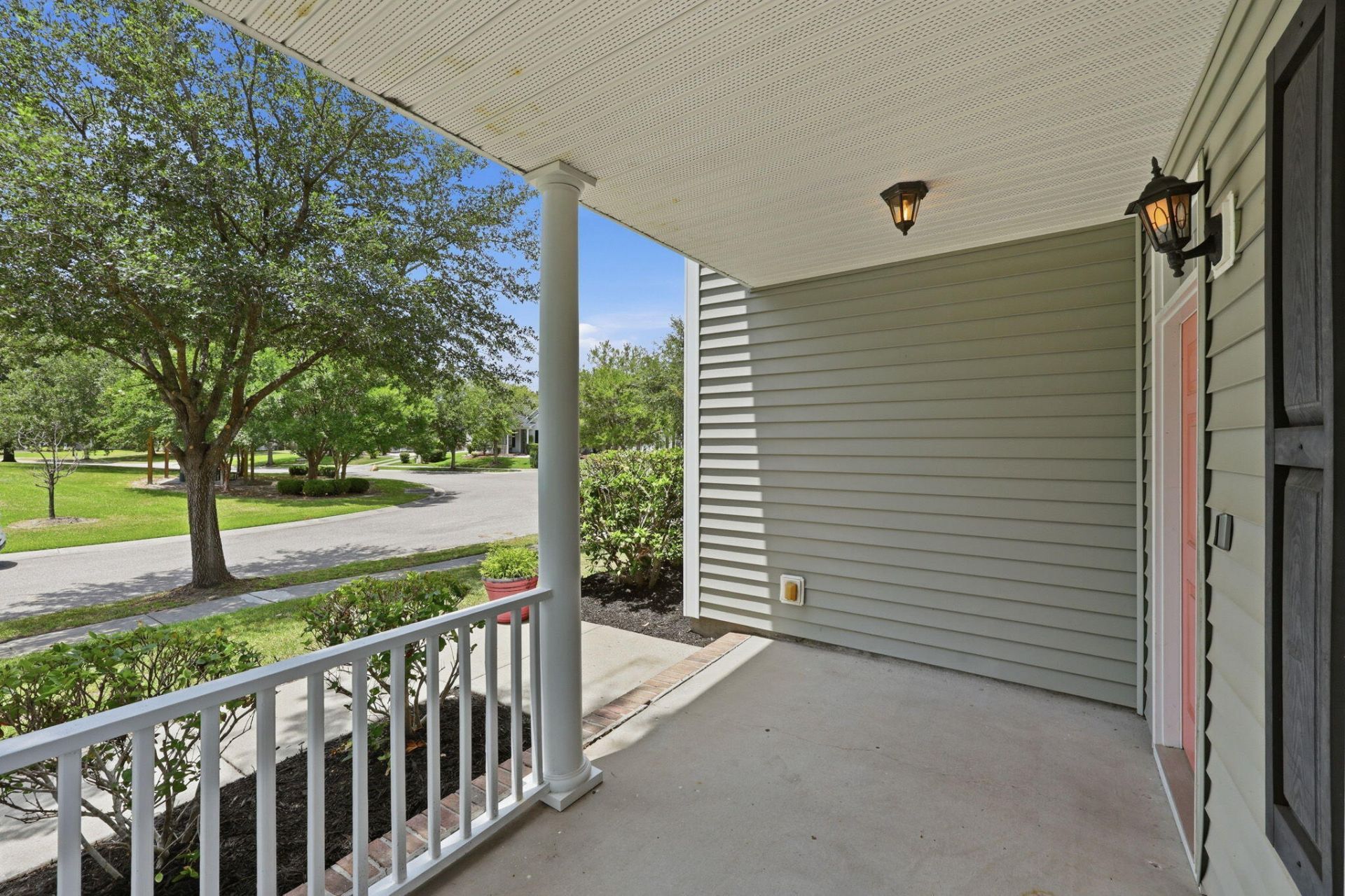 135 Full Moon Court Photo 16