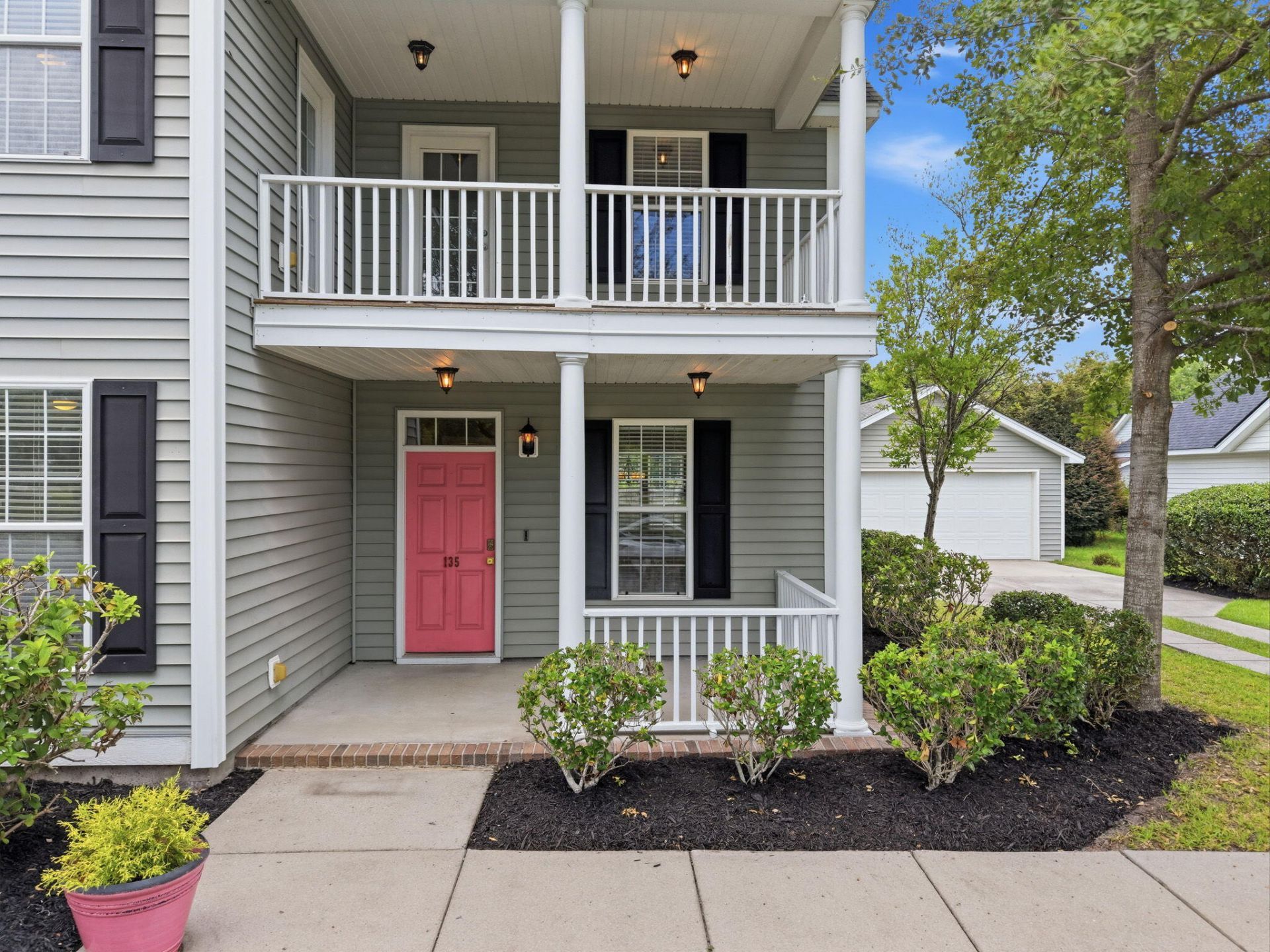 135 Full Moon Court Photo 2