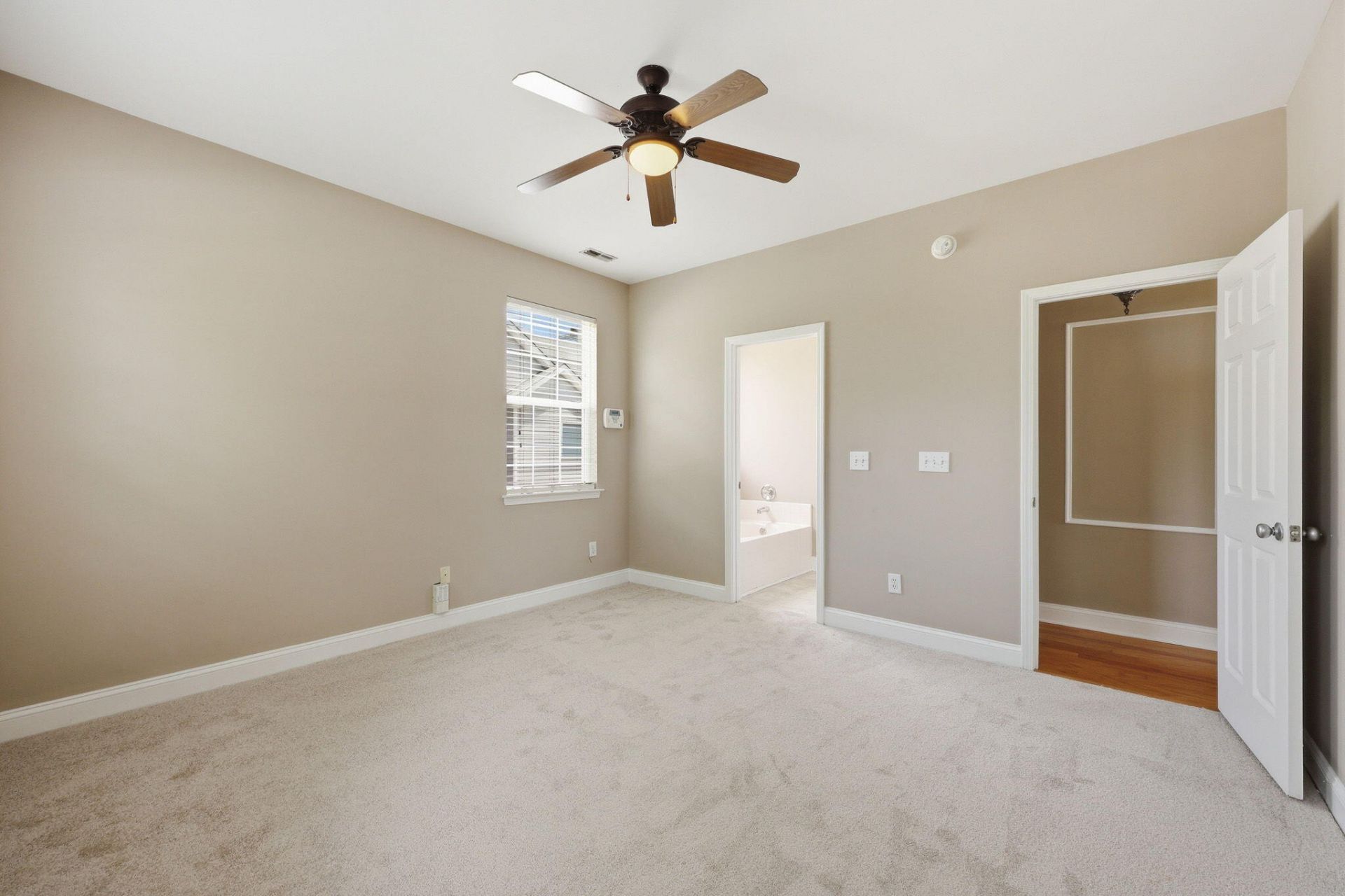 135 Full Moon Court Photo 27