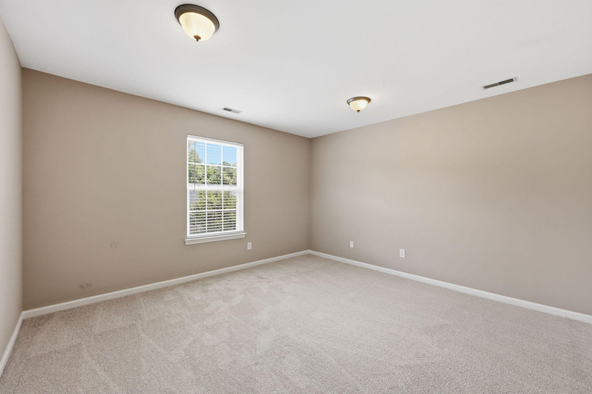135 Full Moon Court Photo 30