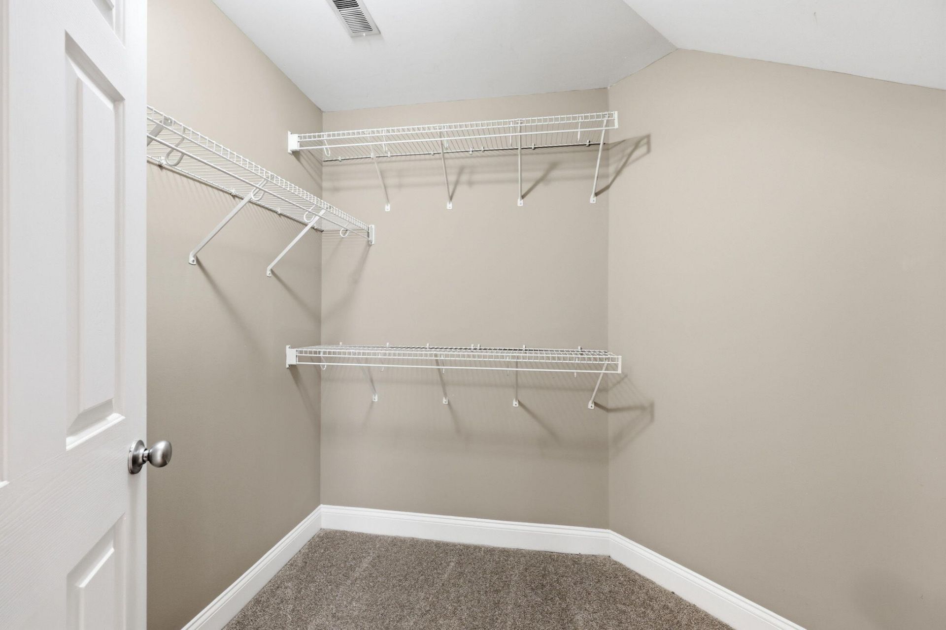 135 Full Moon Court Photo 36