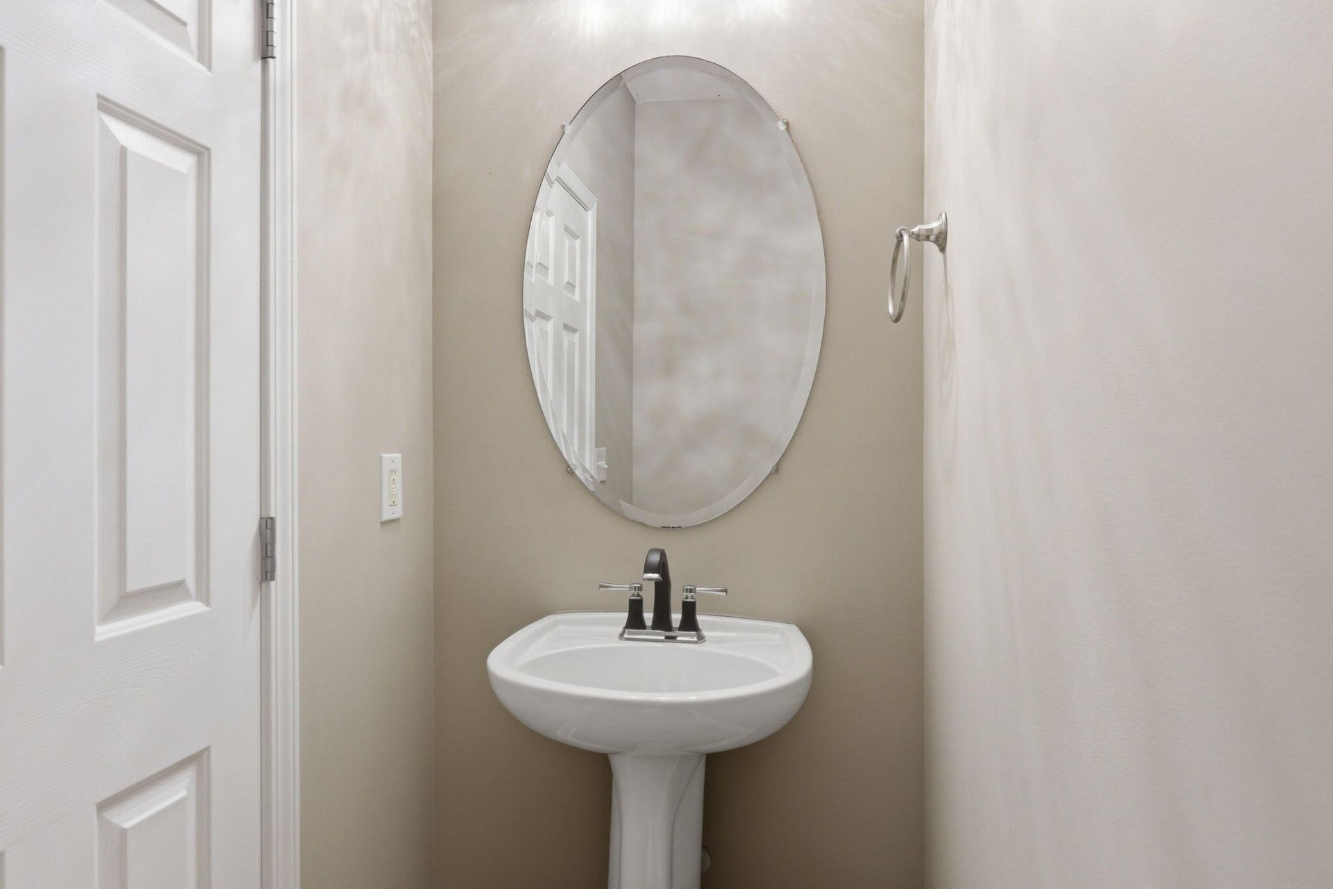 135 Full Moon Court Photo 40