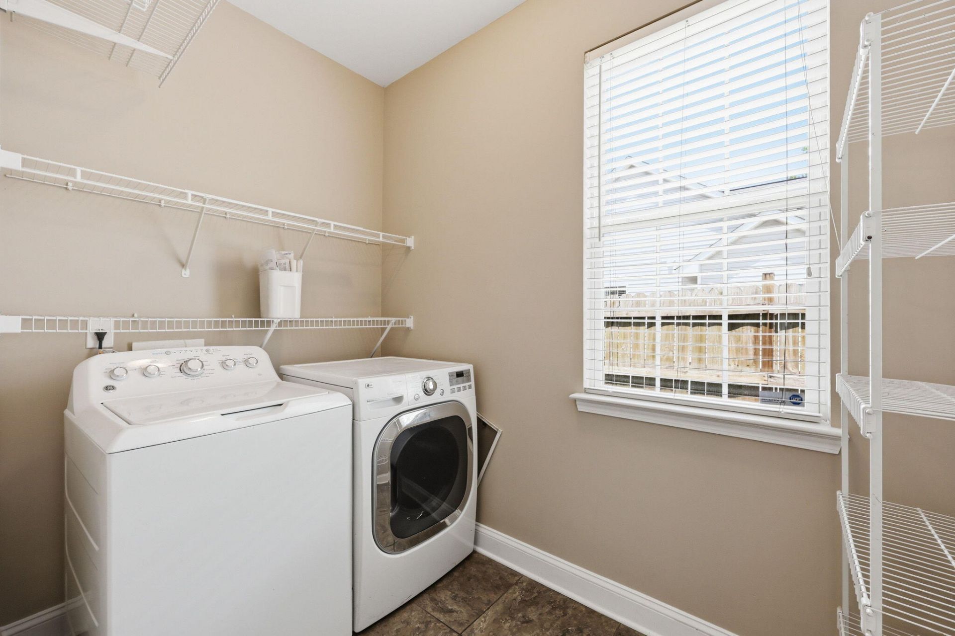 135 Full Moon Court Photo 41