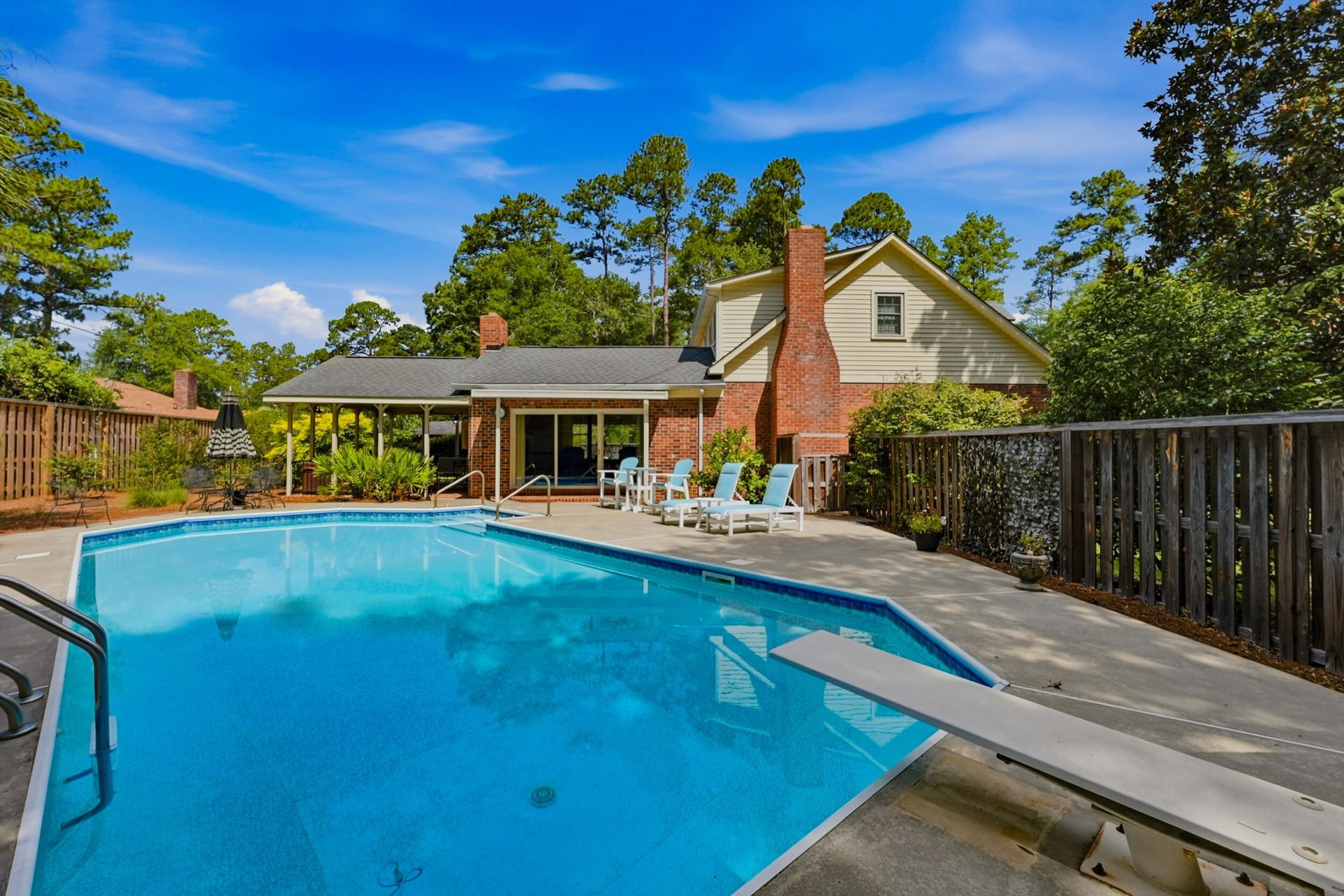 255 Longleaf Drive Photo 41