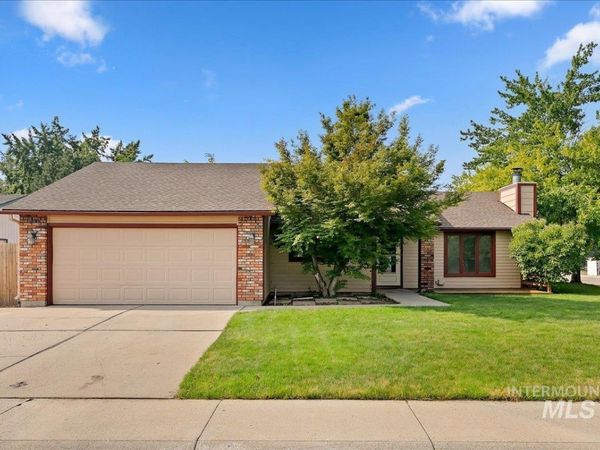 10321 W Macaw Ct, Boise, ID 83704