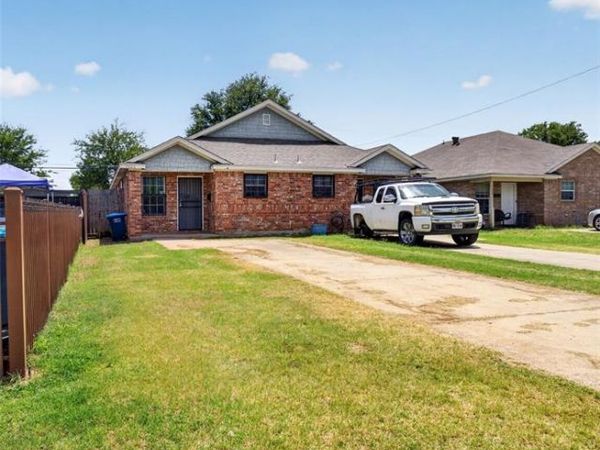 1424 E Mulkey Street, Unit 1426, Fort Worth, TX 76104