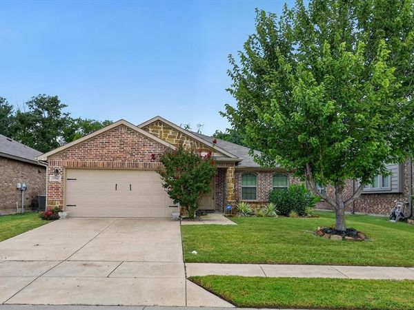 1966 De Berry Lane , Princeton, TX 75407
