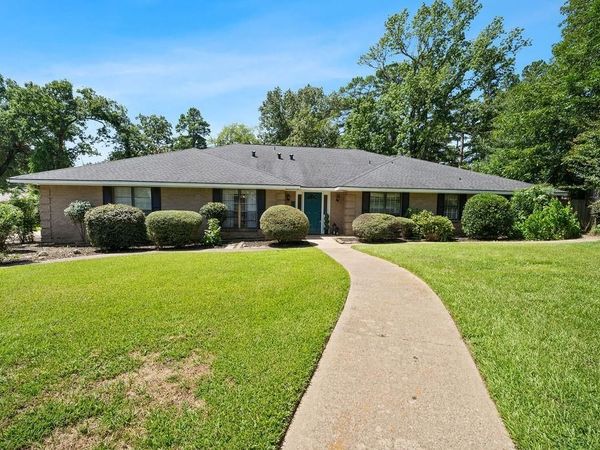 2829 Yorktown Drive, Tyler, TX 75701