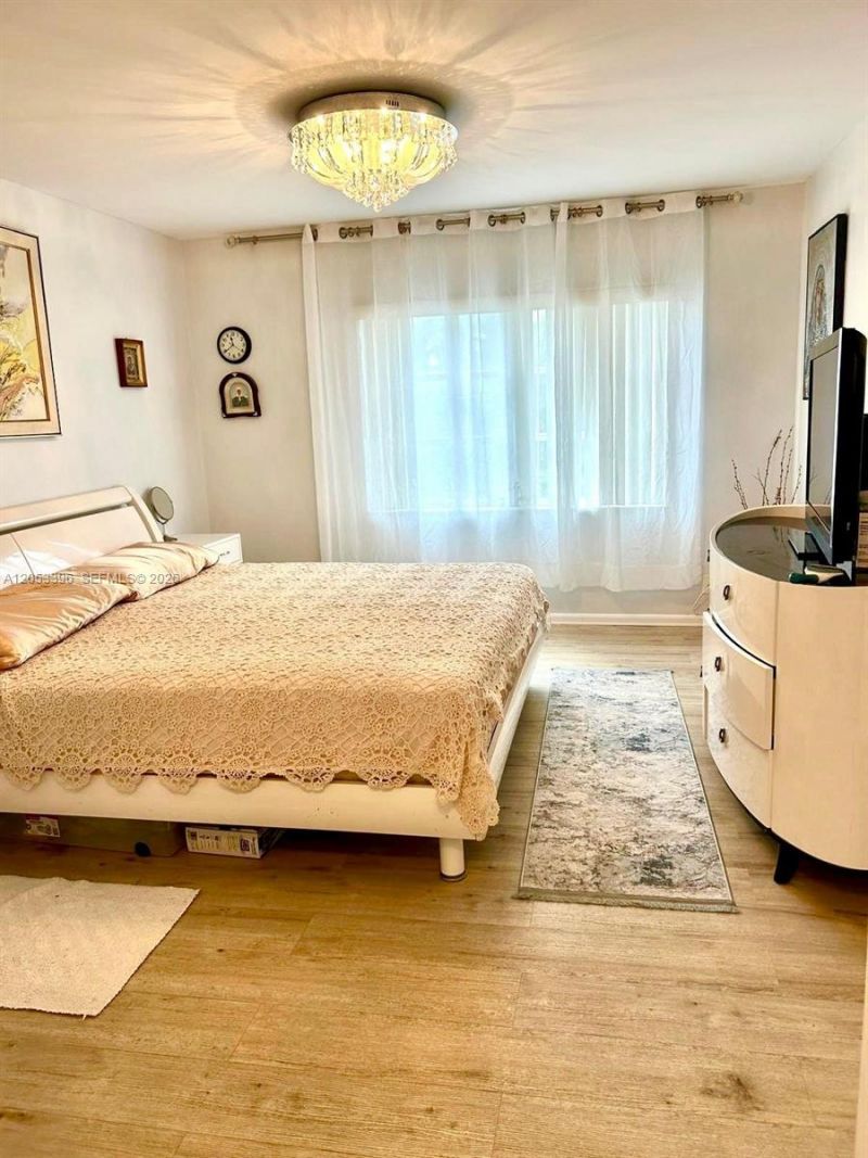 300 Diplomat Pkwy , Unit 301, Hallandale Beach, FL 33009 Photo
