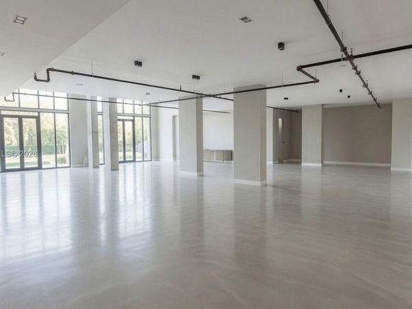 415 NE 35th Terrace , Miami, FL 33137