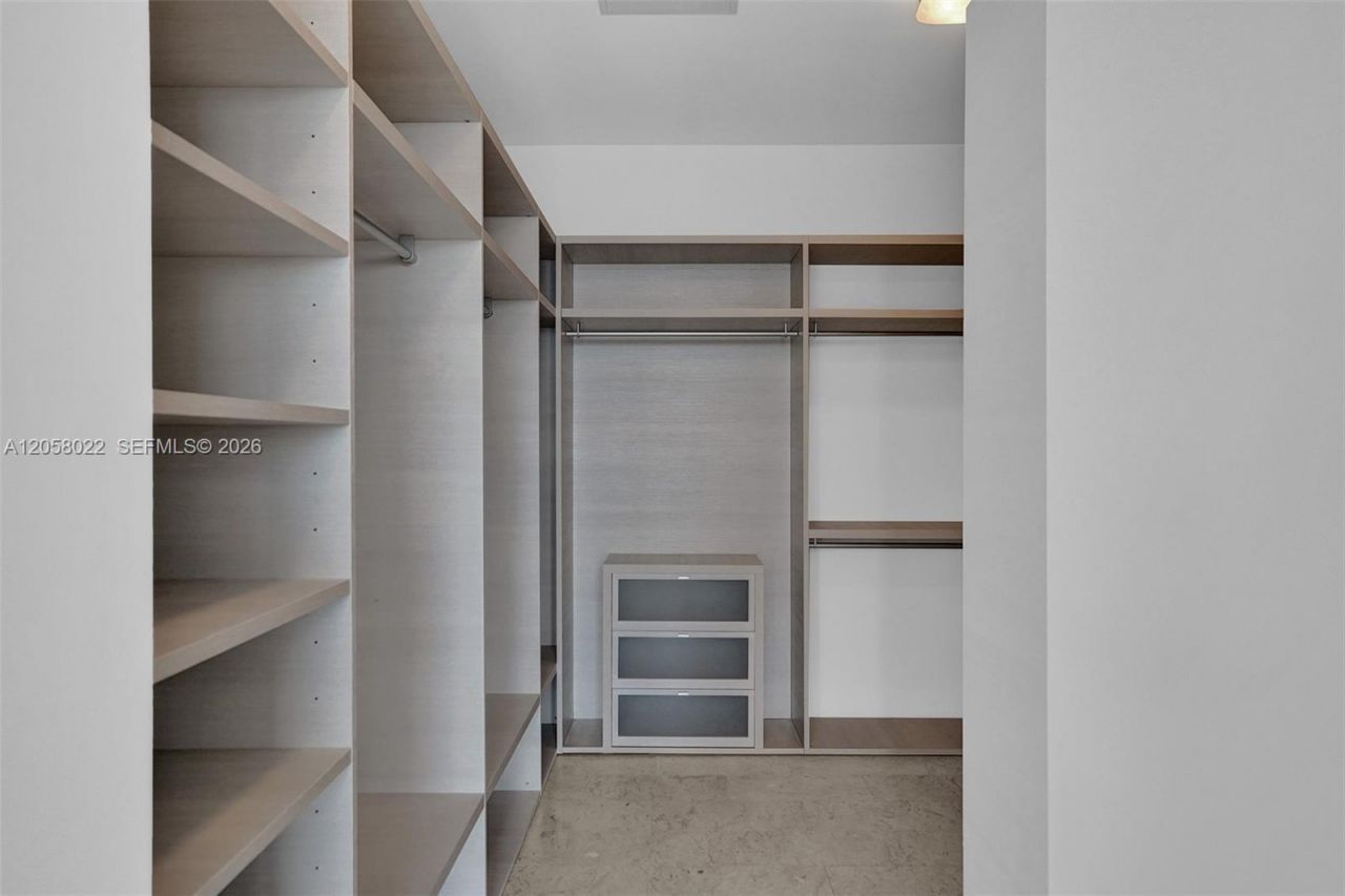 88 SW 7th St , Unit 4011, Miami, FL 33130 Photo