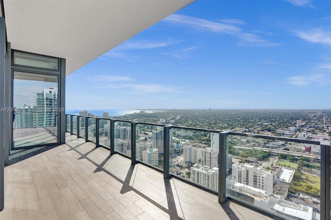 88 SW 7th St , Unit 4011, Miami, FL 33130 Photo