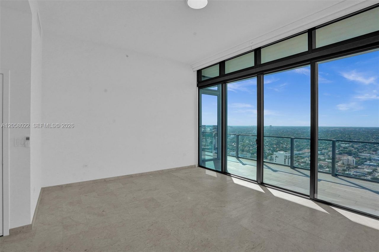 88 SW 7th St , Unit 4011, Miami, FL 33130 Photo