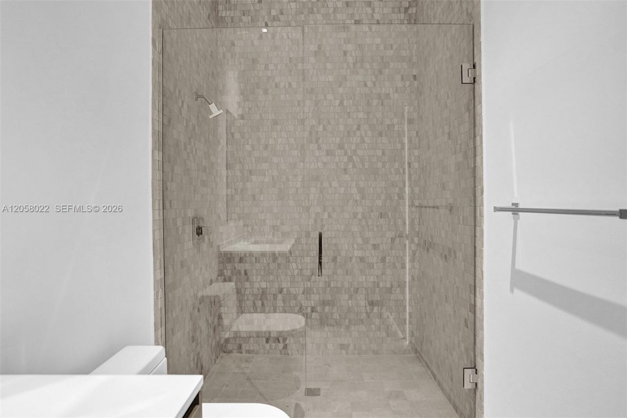 88 SW 7th St , Unit 4011, Miami, FL 33130 Photo