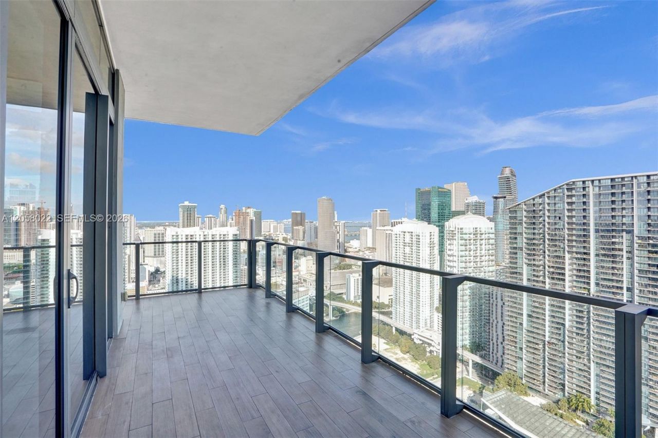 88 SW 7th St , Unit 4011, Miami, FL 33130 Photo