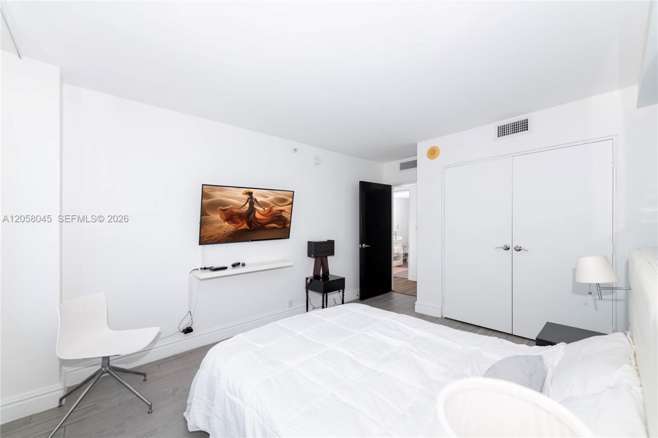 1100 West Ave , Unit 1016, Miami Beach, FL 33139 Photo