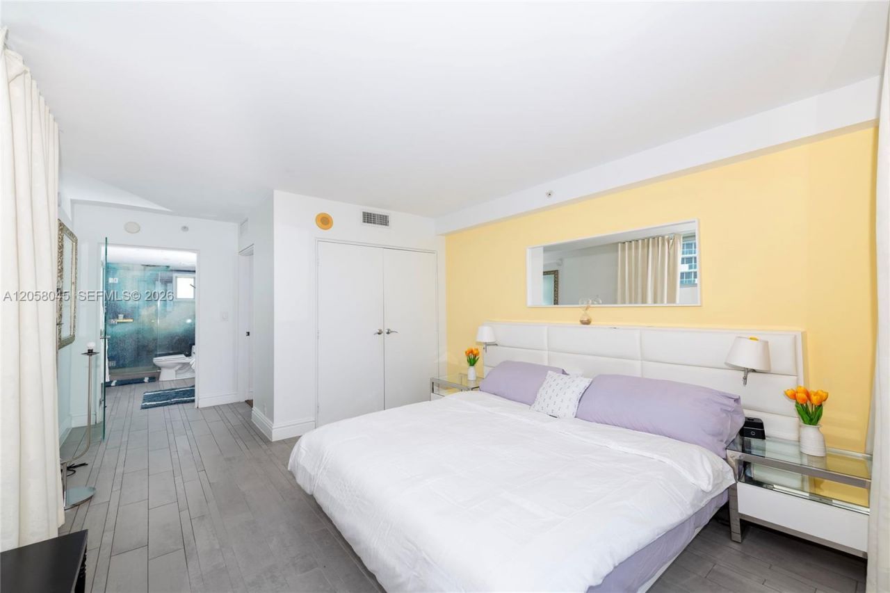 1100 West Ave , Unit 1016, Miami Beach, FL 33139 Photo