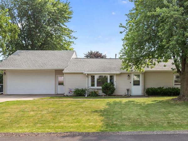 1439 LILLY STREET, Menasha, WI 54952