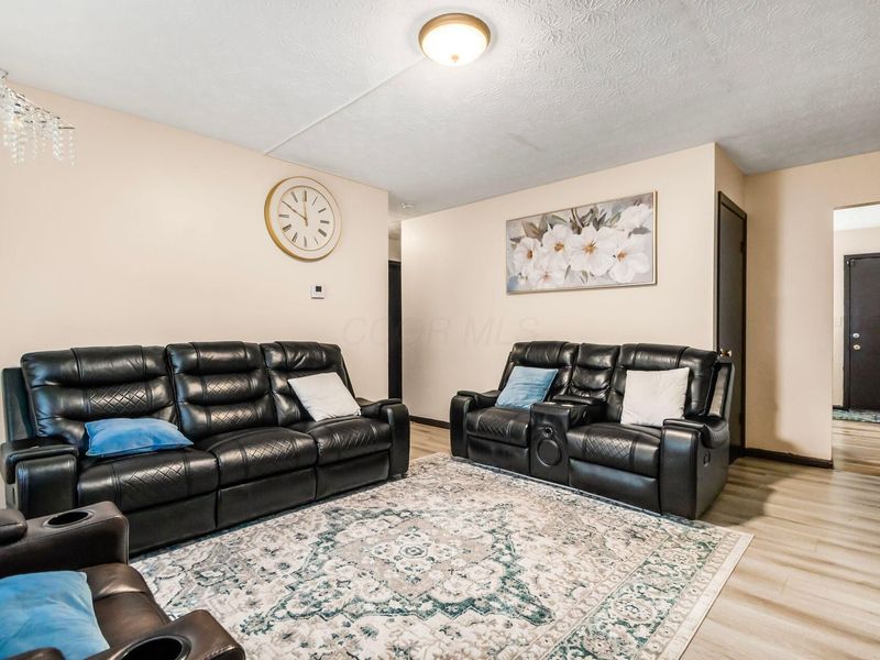 2120-2122 Jewett Drive, Columbus, OH 43229 Photo 33