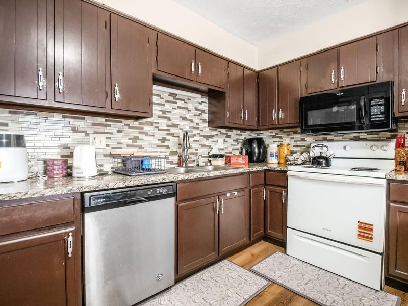 2120-2122 Jewett Drive, Columbus, OH 43229 Photo 40