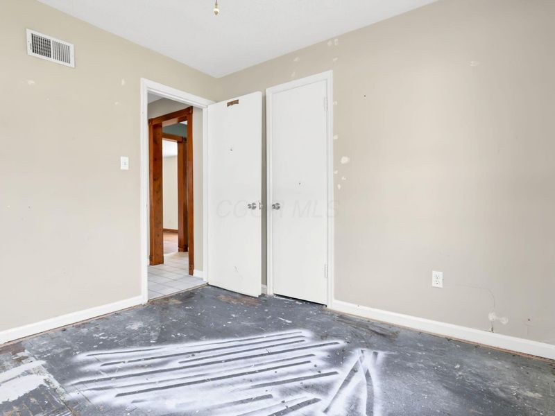99 Florence Avenue , Columbus, OH 43228 Photo 14