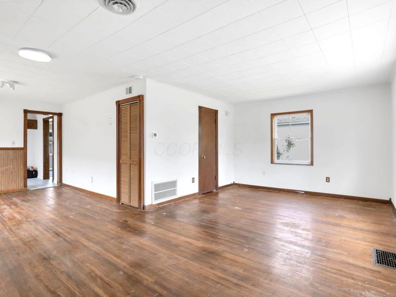 99 Florence Avenue , Columbus, OH 43228 Photo 4