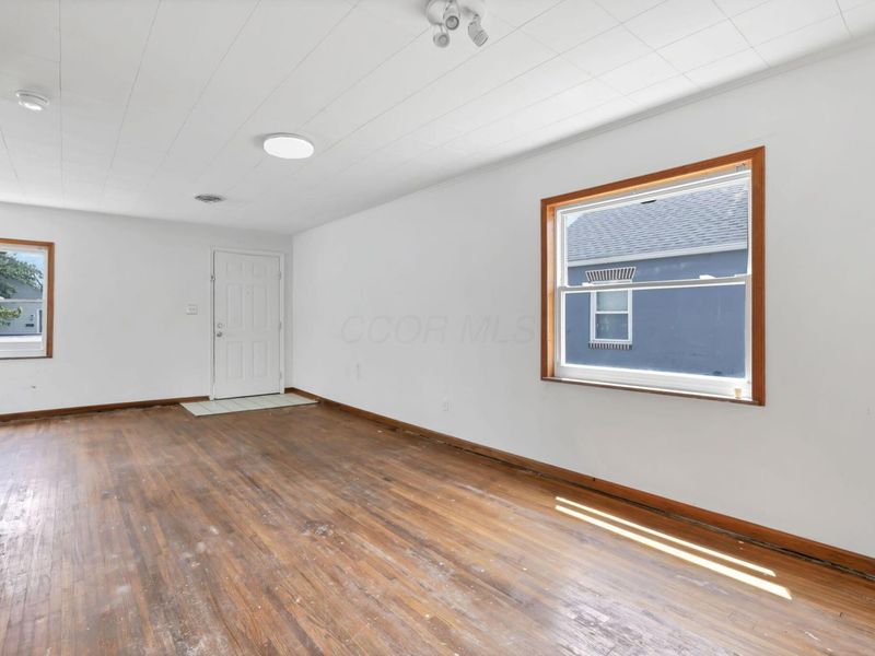 99 Florence Avenue , Columbus, OH 43228 Photo 8