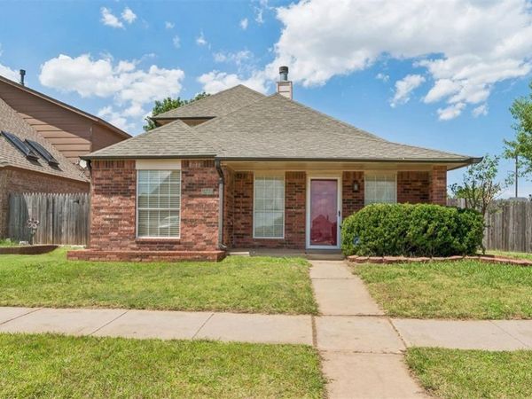 1001 SW 24th Street, Moore, OK 73170