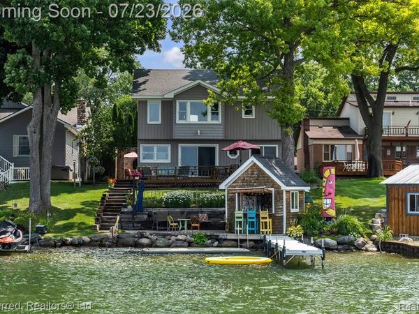 4337 Windiate Park Drive, Waterford Twp, MI 48329