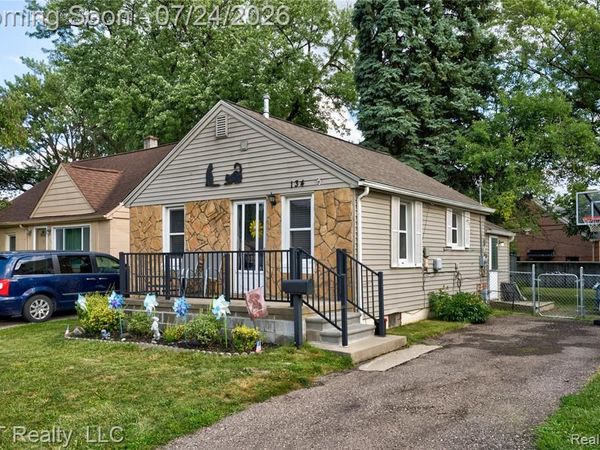 134 Chopin Street, Troy, MI 48083