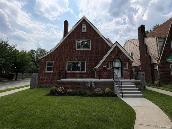 5903 Kensington Avenue , Detroit, MI 48224