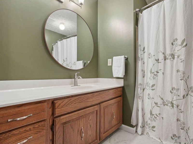552 Indian Summer Drive, Columbus, OH 43214 Photo 29