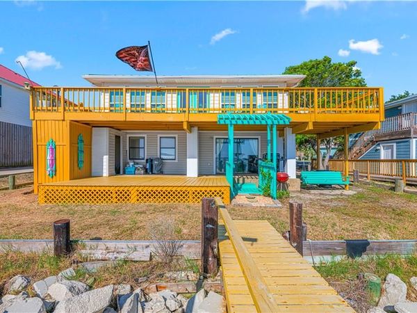 318 Pineda Street , Dauphin Island, AL 36528