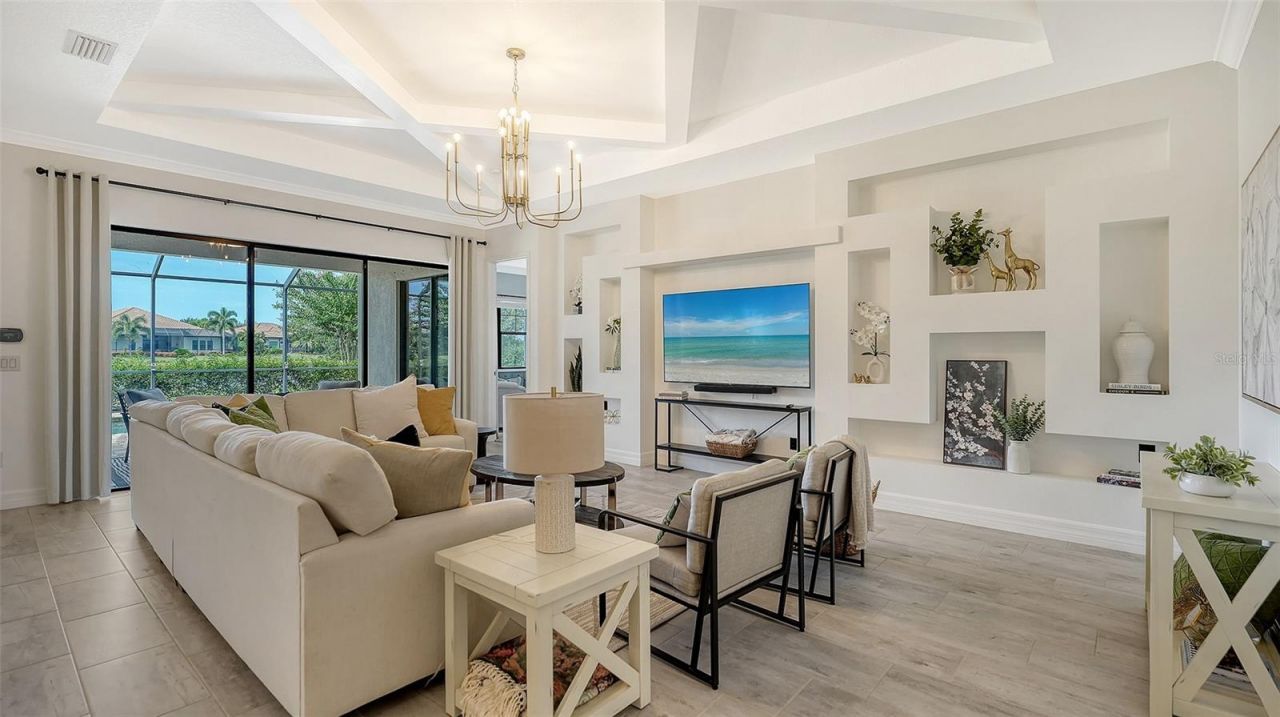 7005 Whittlebury Trail, Lakewood Ranch, FL 34202 Photo