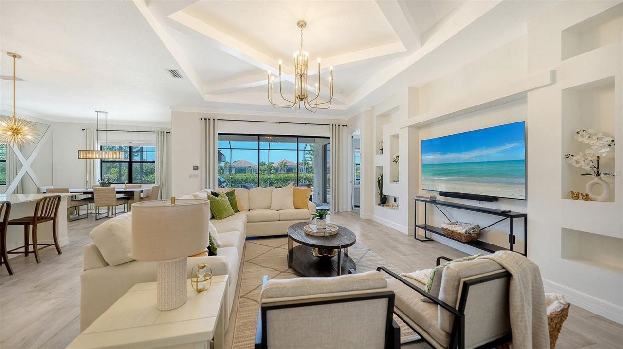 7005 Whittlebury Trail, Lakewood Ranch, FL 34202 Photo