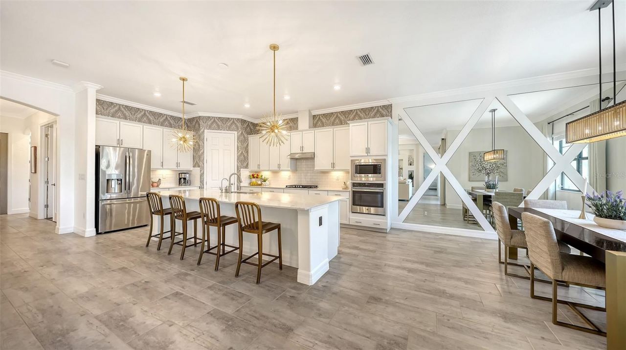 7005 Whittlebury Trail, Lakewood Ranch, FL 34202 Photo