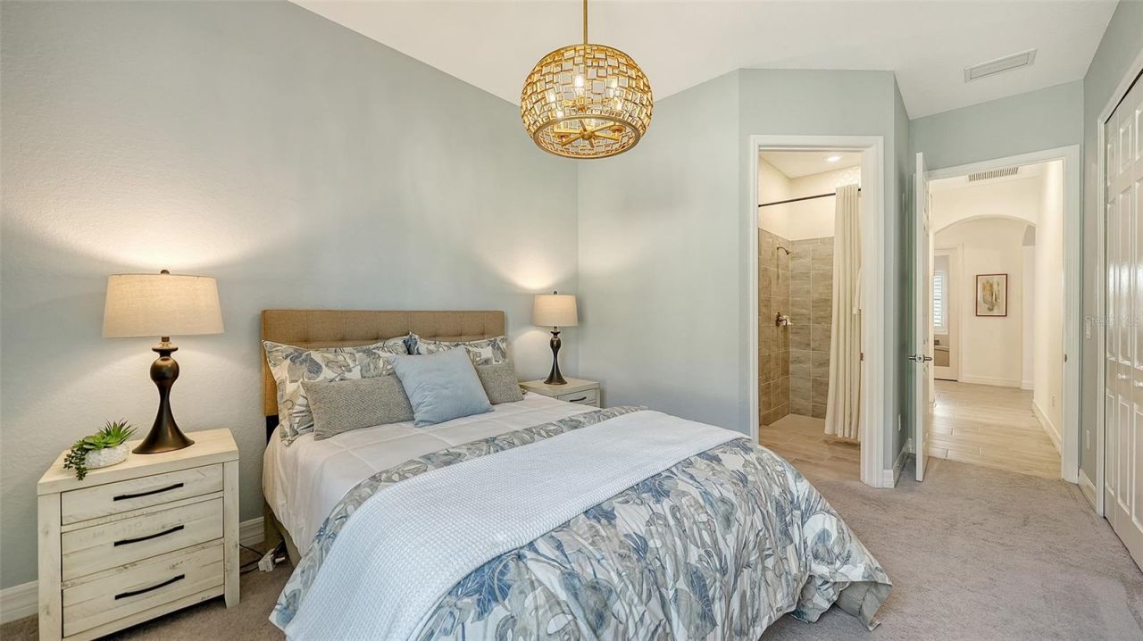 7005 Whittlebury Trail, Lakewood Ranch, FL 34202 Photo