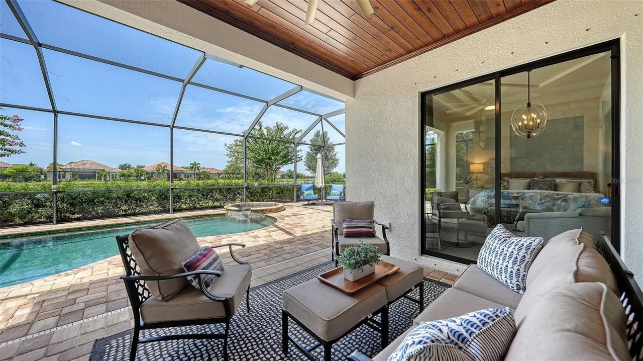 7005 Whittlebury Trail, Lakewood Ranch, FL 34202 Photo