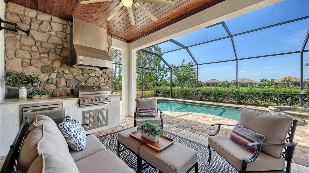 7005 Whittlebury Trail, Lakewood Ranch, FL 34202 Photo